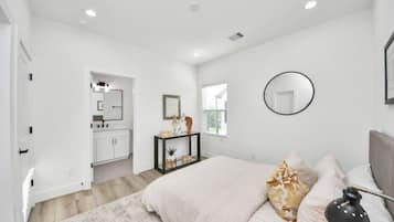 2 bedrooms, Internet