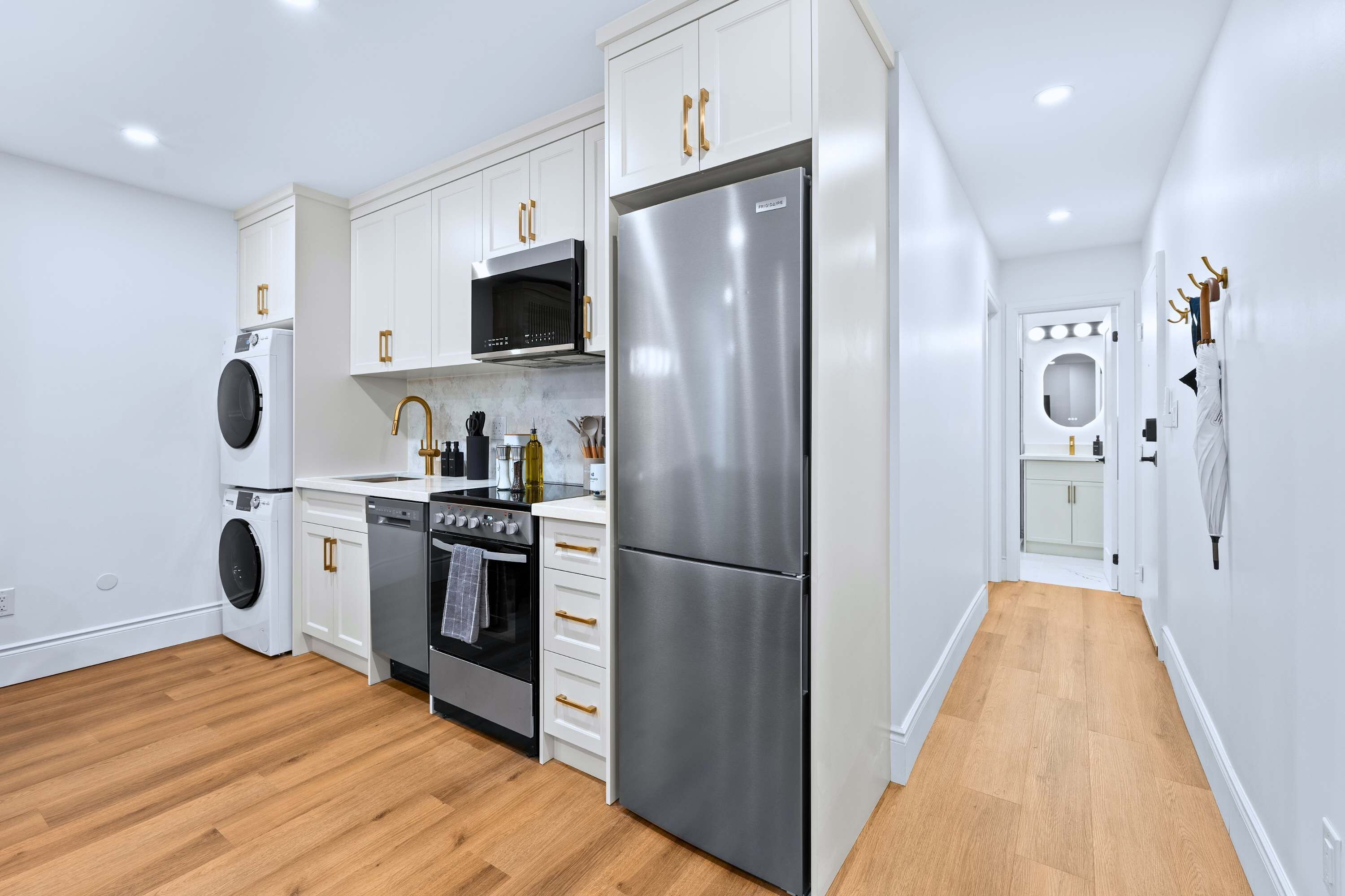 Studio (2 Bedrooms) | Interior