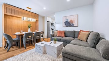Studio (2 Bedrooms) | Bagian depan properti