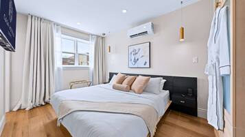 Studio (2 Bedrooms) | Interior