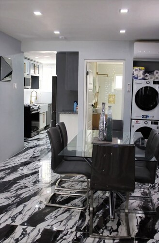 Awesome 4-bedroom house with AC in charming Harbour View