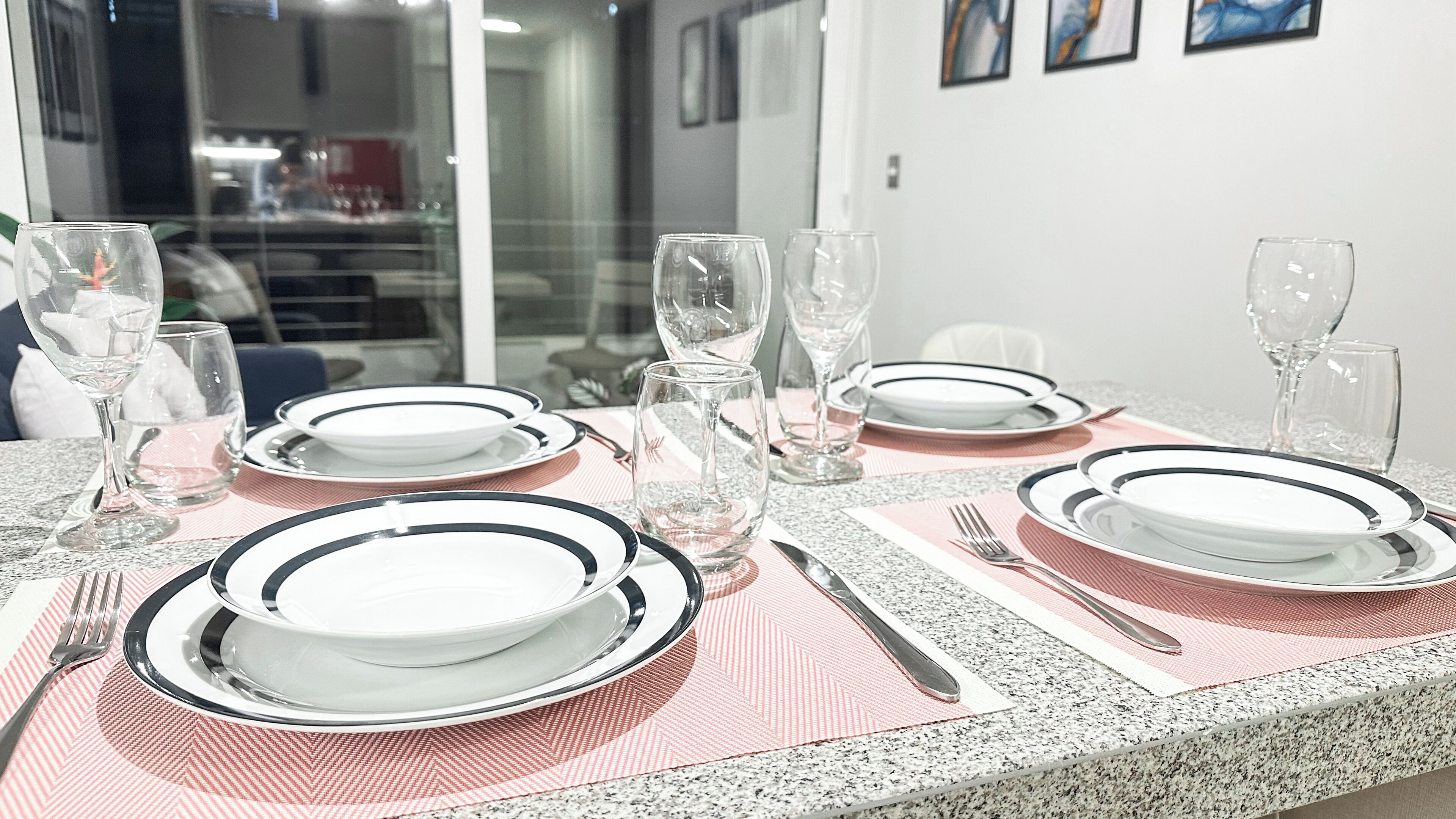 Standard Apartment, 1 King Bed with Sofa bed, Balcony | Dining