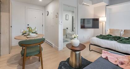 Sunny Urban Studio---