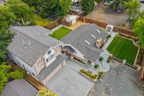 Exterior - Wonderful 1 BR studio in friendly Walnut Creek neighborhood (Walnut Creek)