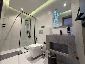 Apartment, 2 Bedrooms, Accessible, Smoking | Bathroom - 404 Tara-jre 2bedroom at Jabal Al Lweibdeh (Amman)