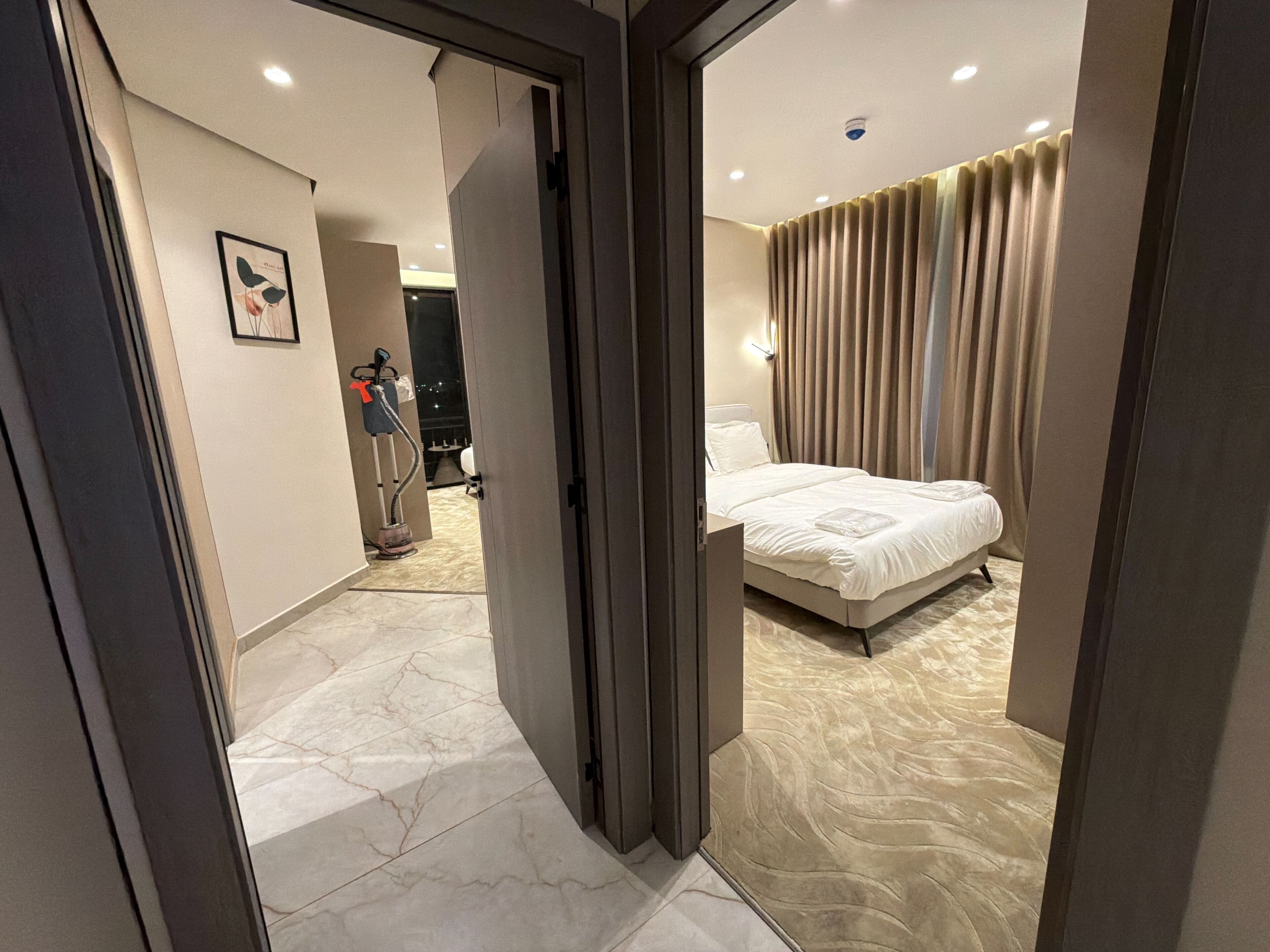 Apartment, 2 Bedrooms, Accessible, Smoking | 2 bedrooms