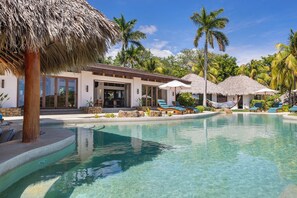 Pool - Beautiful house in Guacalito de la Isla, Casa Kidd. Incredible views (Tola)