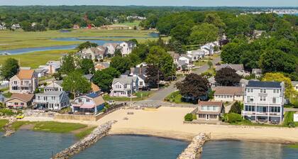 NEW Twin Tides Retreat-steps to private beach. Two Homes, One Memorable Stay