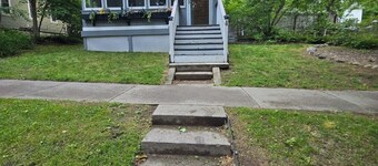 Tranquil 3-bedroom house w/Central Air conveniently located in Saratoga Springs