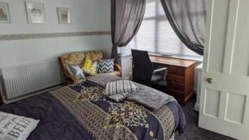 4 bedrooms, free WiFi