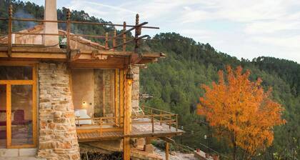 Farmhouse with pool, bath and spectacular views
