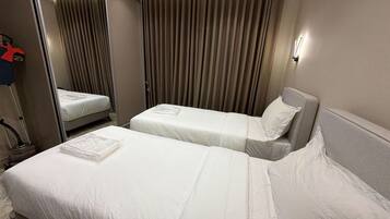 Apartment, 1 Bedroom, Accessible, Smoking | 1 bedroom