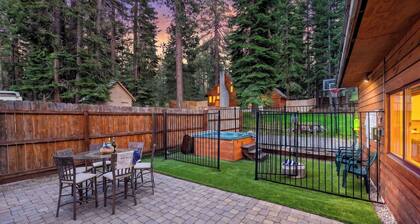 Lakesong Lodge by Avantstay Hot Tub + Basketball Court + Bunkhouse Walk to Beaches + Trails