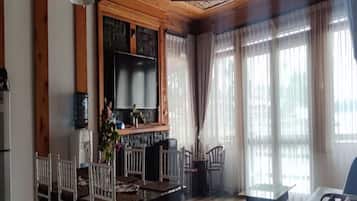 Villa, Mountain View | Dining