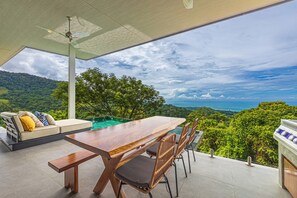 Outdoor dining - 2 BDRM Ocean & Mountain View Villa + Infinity Pool (Uvita)