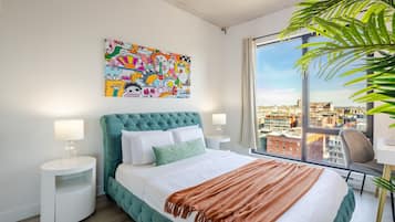 Iron/ironing board, WiFi, bed sheets