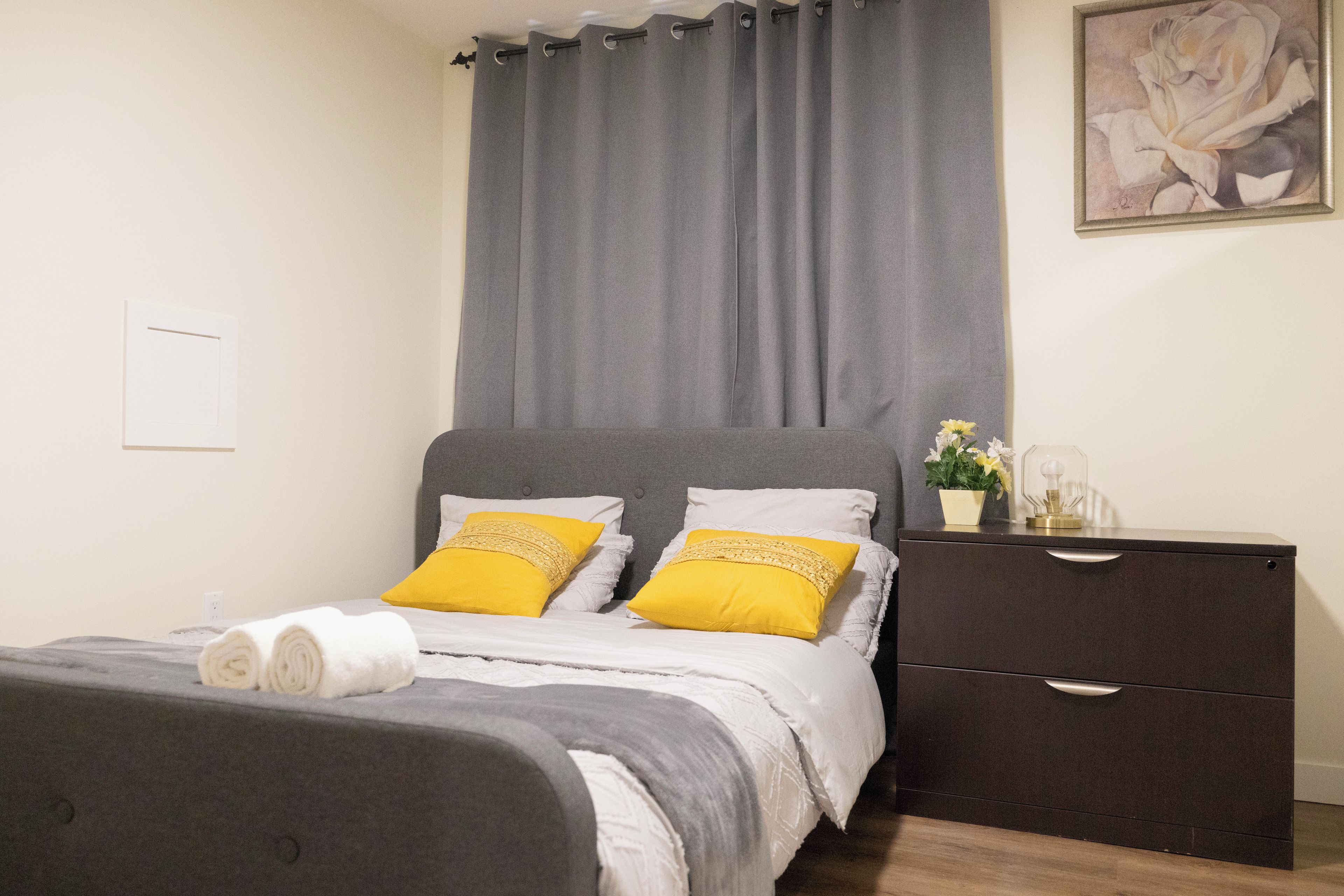 Private Guest Suite In Regina, Sk | Quiet, Clean & Comfortable - Saskatchewan