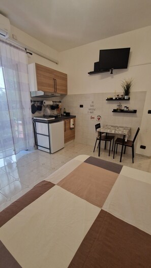 1 bedroom, WiFi, bed sheets - Tranquility and Comfort near Trastevere (Roma)
