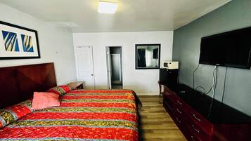 Deluxe Suite, Patio, Garden View
