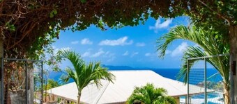 2-bedroom apartment in Brighton Beach with stunning views & AC for relaxing stay