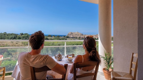 Casa Luiggina – Appartement de charme avec vue mer au cœur de L’Île-Rousse