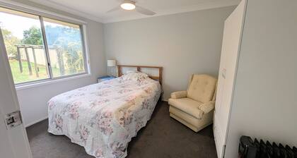 3 Bedroom, Pet Friendly, Family Home in Oxley Vale