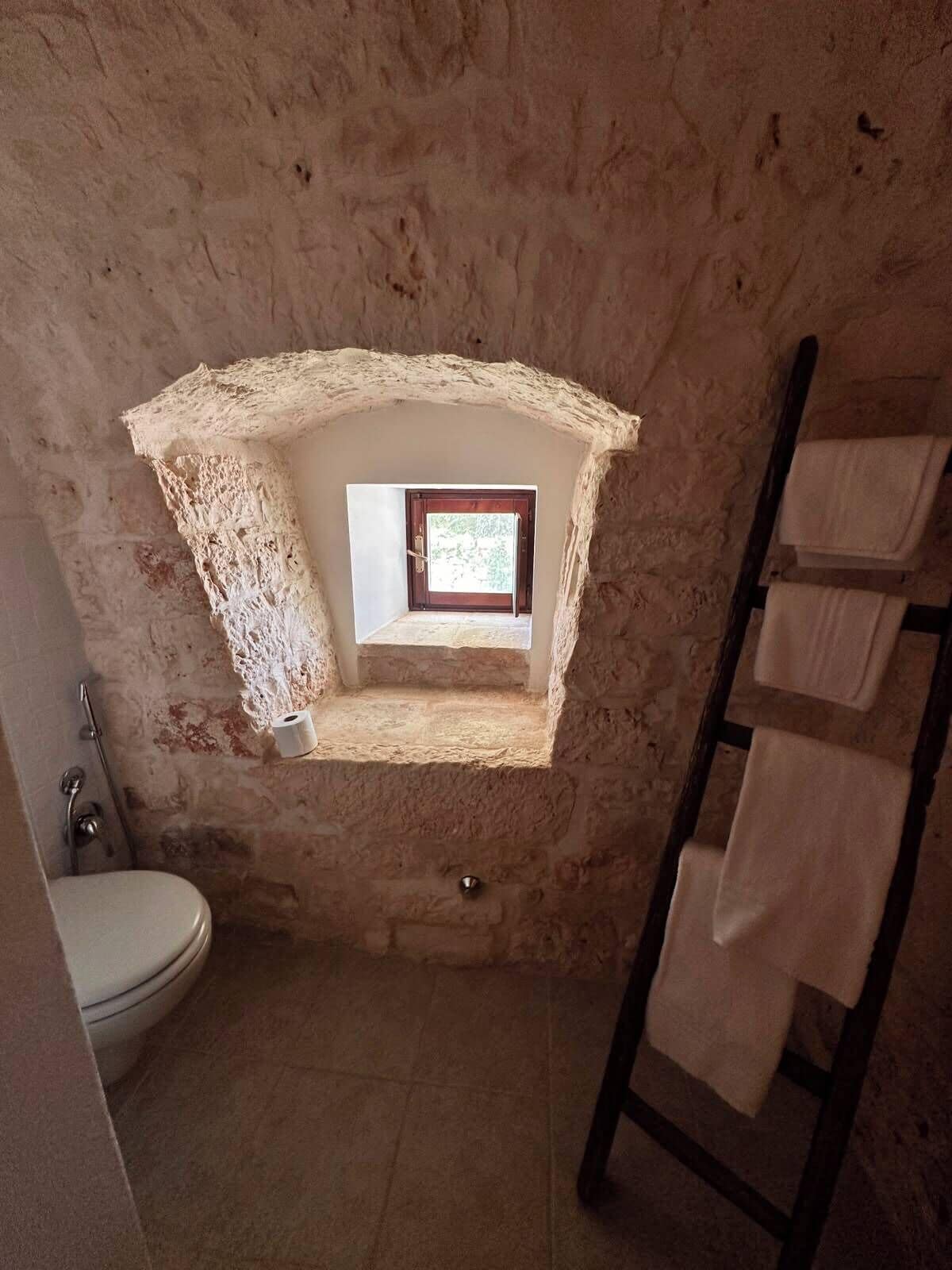 Kolmen hengen huone | Kylpyhuone | Bidee