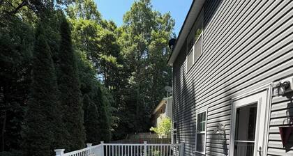 Spacious 5-bedroom house in charming Raleigh