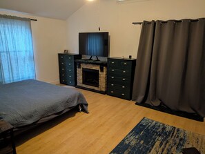 Room - 3BR Decatur Home - Avondale Train to Stadium/Downtown (Decatur)