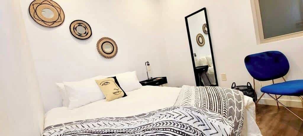 3 bedrooms, desk, iron/ironing board, free WiFi