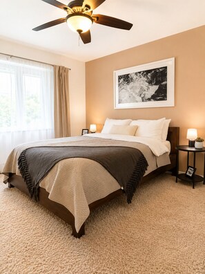 Room - The Anchorage Sweet Spot w/ Cinema, Gym and Deck (Anchorage)