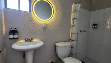 Doppia Comfort | Bagno | Doccia, asciugamani, sapone, shampoo