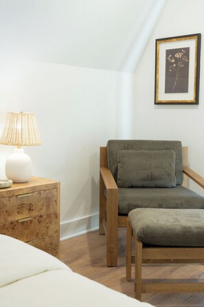 Interior - Charming 3-bedroom house in beautiful Graford with AC (Graford)