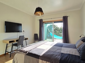 3 bedrooms, in-room safe, iron/ironing board, travel cot - Falésia Townhouse - Walk to Beach - 3 Terraces (Olhos de Água)