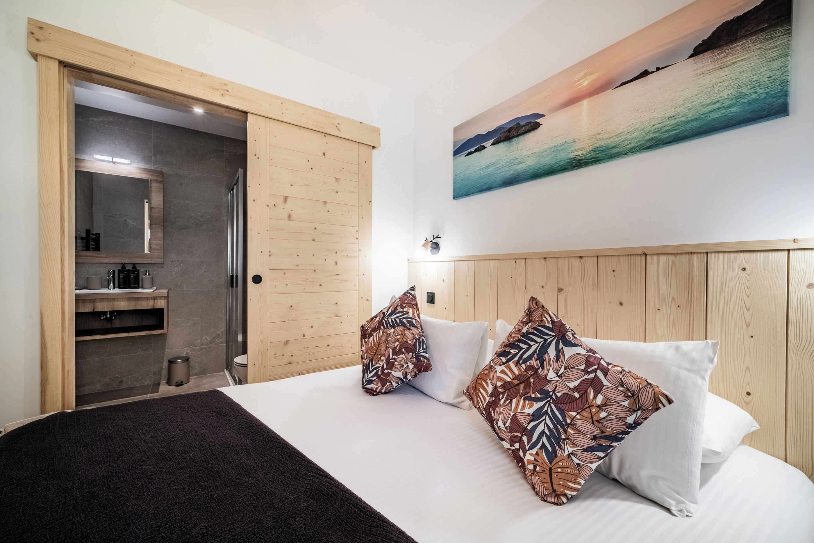 1 slaapkamer, een strijkplank/strijkijzer, gratis wifi, beddengoed