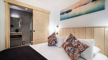 1 slaapkamer, een strijkplank/strijkijzer, gratis wifi, beddengoed