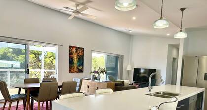 The Blue Nest, Clare
Relax in this calm, stylish space with expansive views.