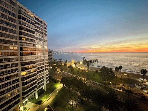 Oceanview Family Getaway in Vina del Mar