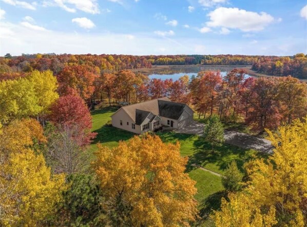 Aerial view - The Perfect Lakeside Retreat on Lake Edward, hot tub, lake view & cozy speakeasy (Nisswa)
