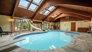 Piscine couverte