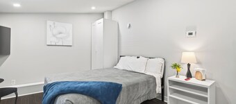 Cozy Studio w/ Parking | Heart of Ridgetown
