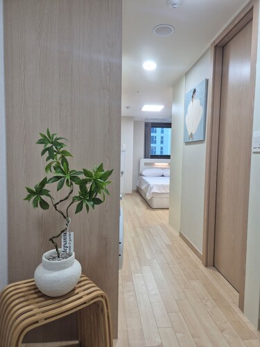 710ㅣDouble Bed Stay, Just 5 Minutes from Myeongdong Station
