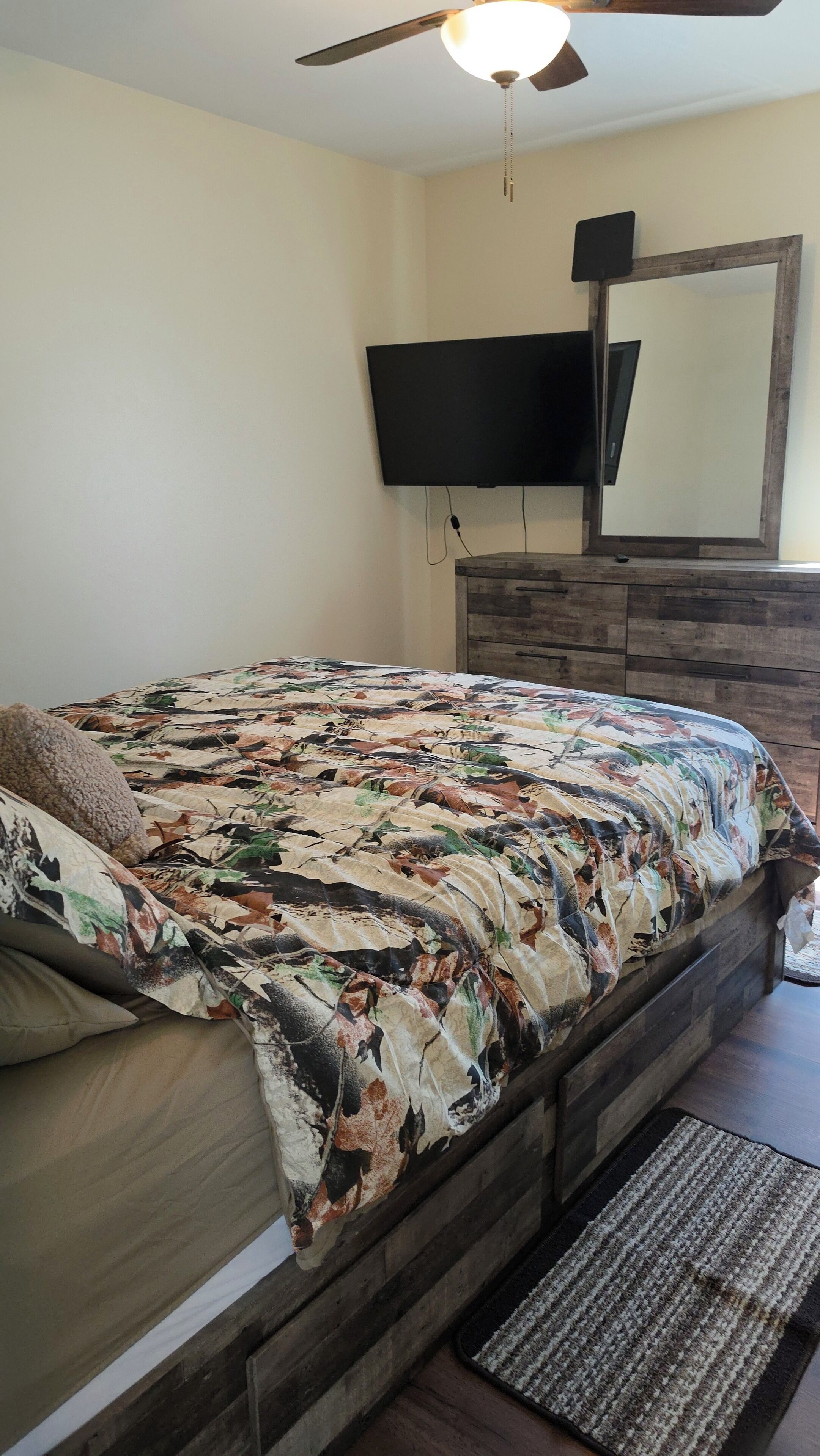 1 chambre, fer et planche à repasser, Wi-Fi, draps fournis