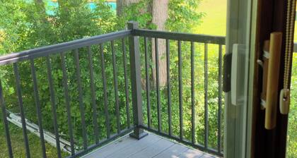 Welcoming 1-bedroom apartment with AC in charming Elma