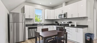 Iconic Red Victorian | 3BR Ridgetown Retreat