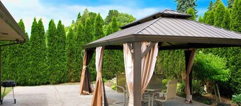 Spacious Home• Gazebo• BBQ• Full Kitchen• 3BR