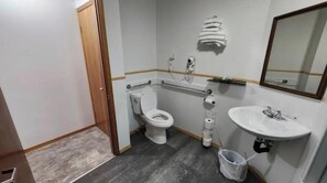 Hair dryer, towels, toilet paper - Crocker Cabins Unit 3 - offers a self‑contained efficiency unit in Gros Morne. (Trout River)