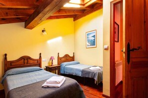 アイロン / アイロン台、旅行用ベビーベッド、ベッドシーツ