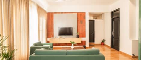 Apartment, 2 Bedrooms, Balcony | Interior