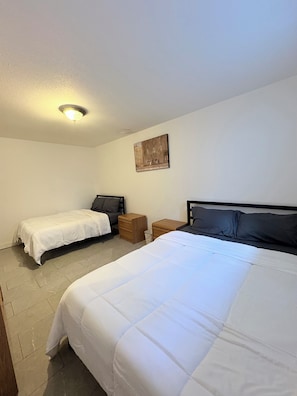 1 bedroom, free WiFi, bed sheets